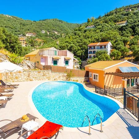 Villa Konstantinos Katávolos エクステリア 写真