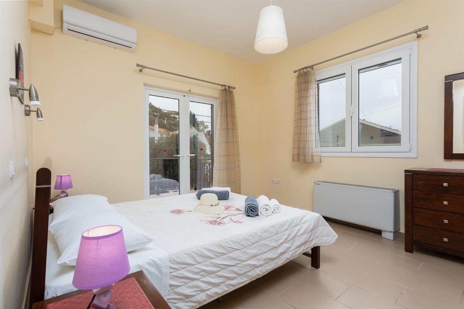 Villa Konstantinos Katávolos エクステリア 写真