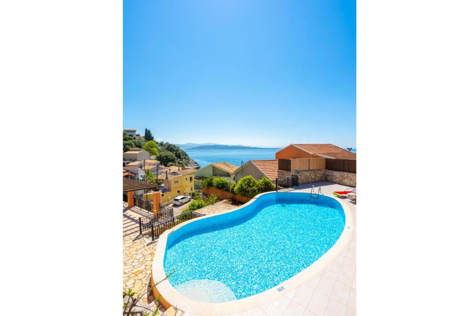 Villa Konstantinos Katávolos エクステリア 写真