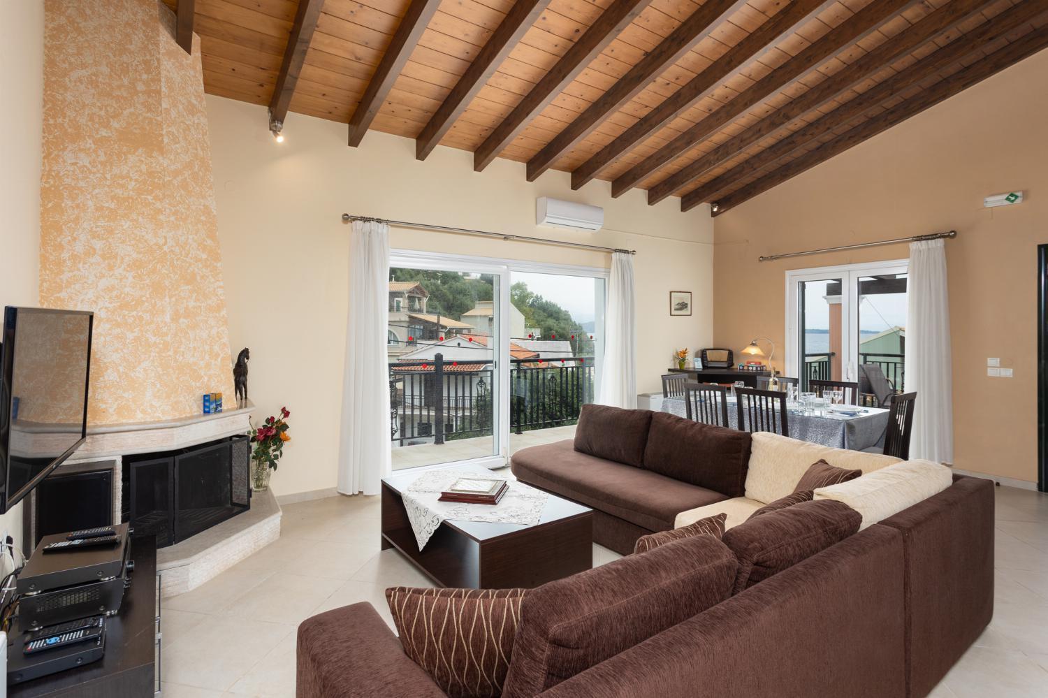 Villa Konstantinos Katávolos エクステリア 写真