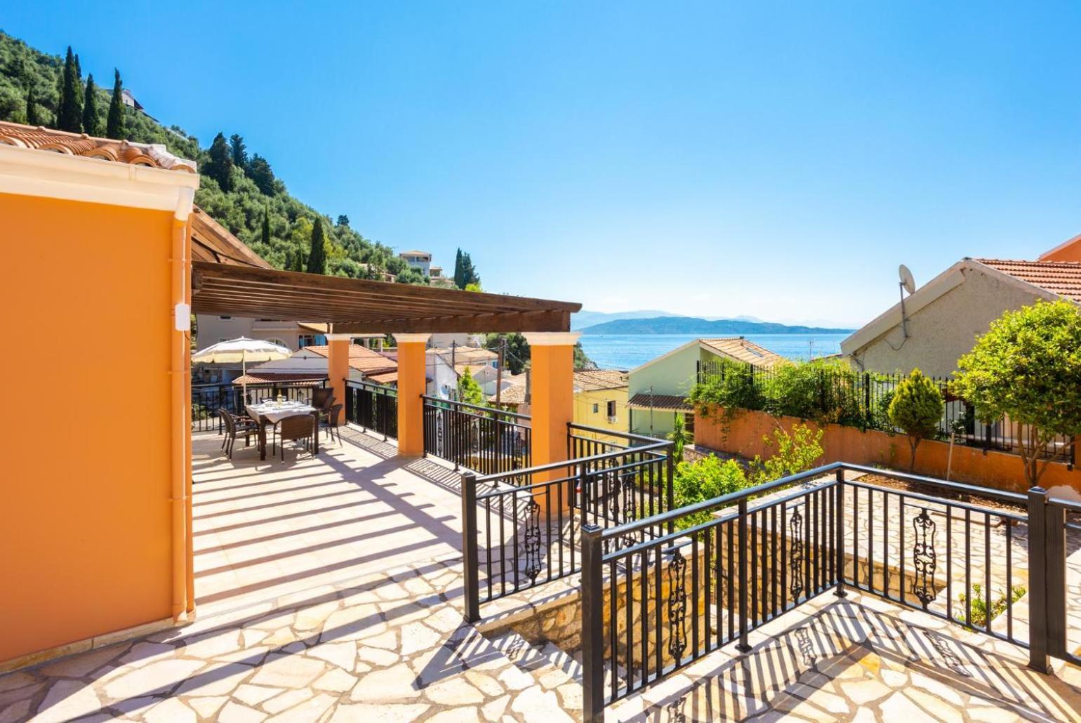 Villa Konstantinos Katávolos エクステリア 写真